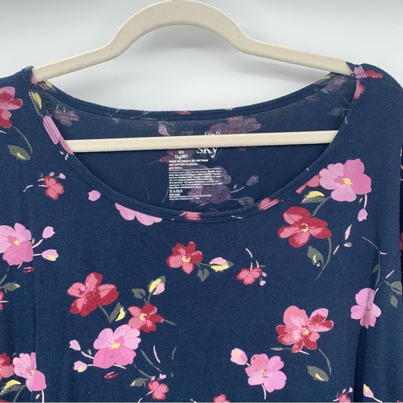 Terra & Sky Plus size  Floral Scoop Neck Sweater Size 14w (OX) - Picture 5 of 5